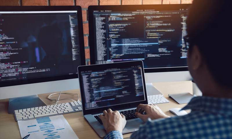 数据科学选型:R与Python如何赋能湘潭县网站建设?